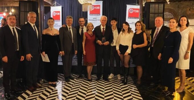 Dayanışma ve Plaket Töreni