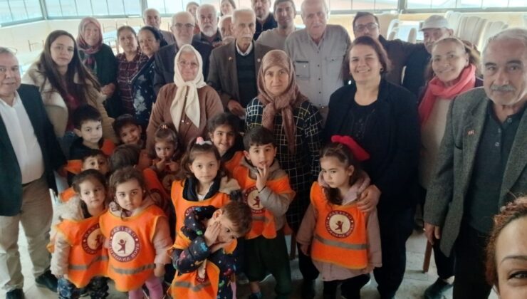 Minik Öğrencilerden Büyüklerine Bayram Öncesi Vefa