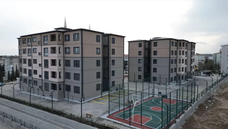 İş Bankası, Deprem Bölgesindeki Çalışanları İçin Lojmanları Tamamladı