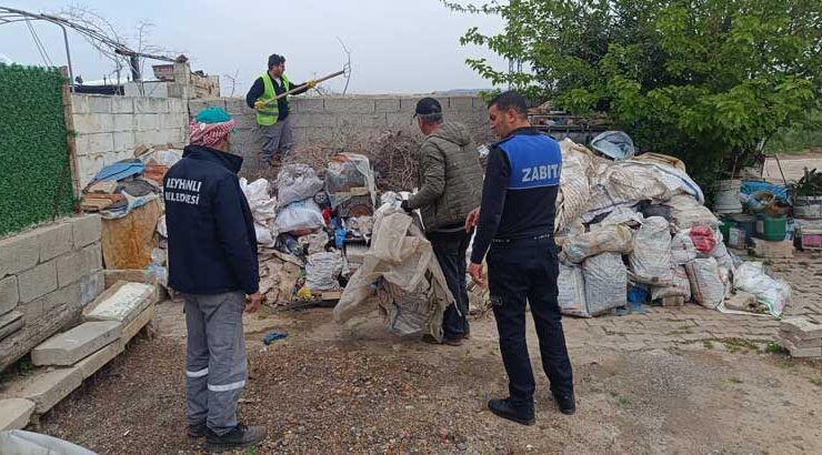 ‘Çöp Ev’den 10 Ton Atık Çıktı!