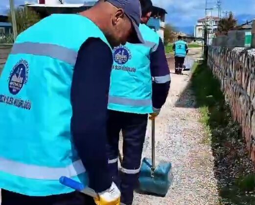 Suvatlı Mahallesinde Temizlik Çalışması